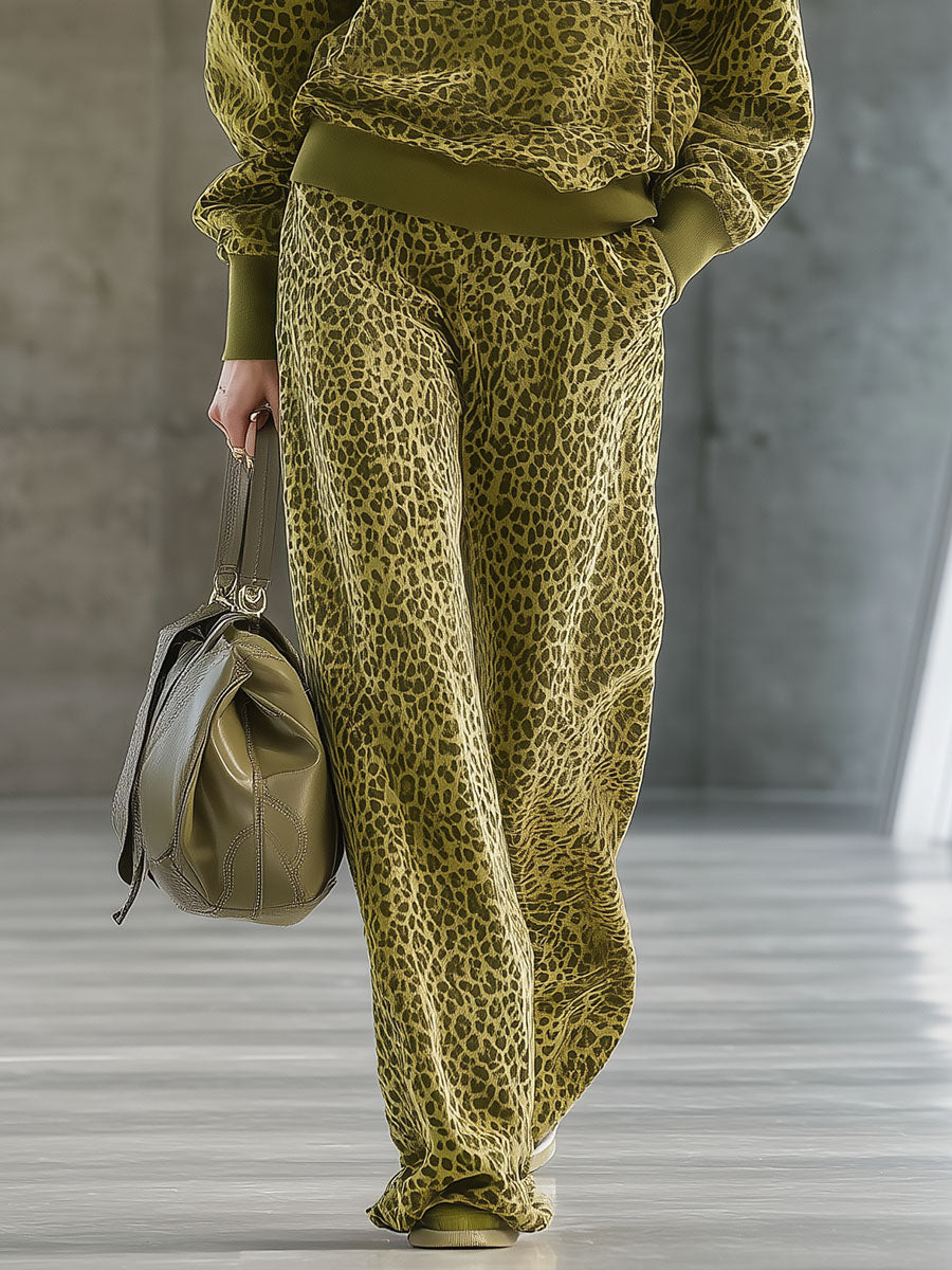 High-end Fashionable Leopard Print Velvet Faux Fur Collar Sweatshirt Wide-leg Trousers Suit