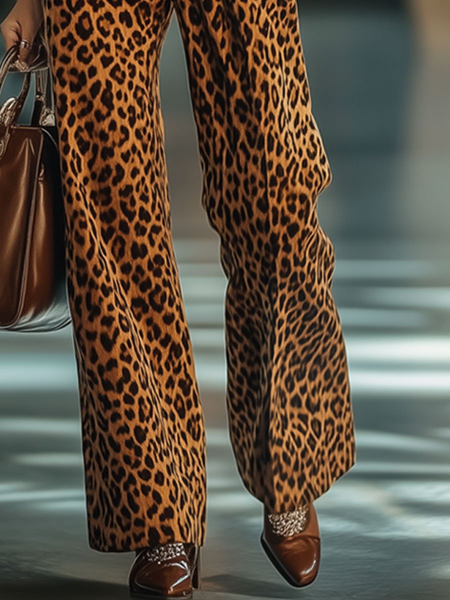 【24-hour shipping out】Casual Loose Vintage Velvet Leopard Print Pocket Elastic Waist Trousers